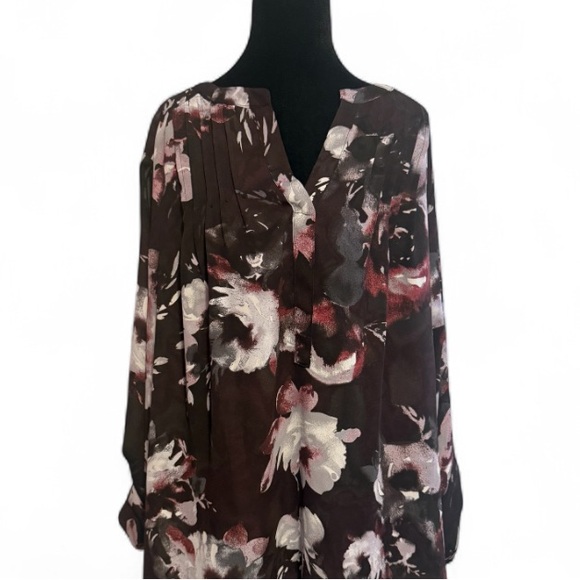 Simply Vera Vera Wang Tops - Women’s floral blouse by Vera Wang Sz‎ 1X